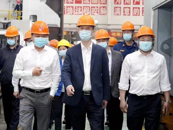 市政府黨組成員、新區黨工委副書記錢洪文蒞臨我司考察指導.jpg